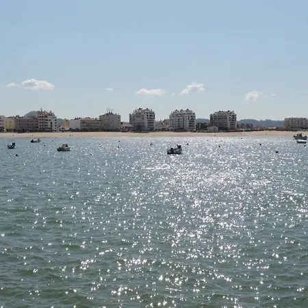 Alojamento de Turismo Selvagem Silver Coast Glamping Luxury *